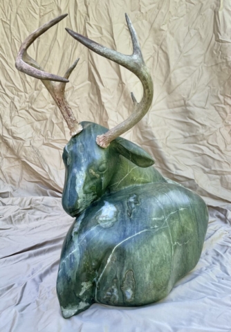 animal deer sculpture