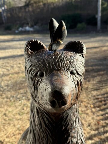 animal sculpture, bear stone art